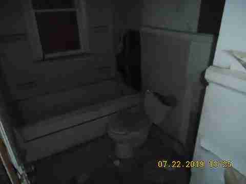 10410 Crocuslawn (20)_m.jpg